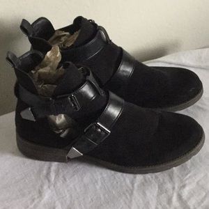 Liliana Shoes - Liliana Cute Ankle Boots Liliana Shoes - Liliana Cute Ankle Boots
